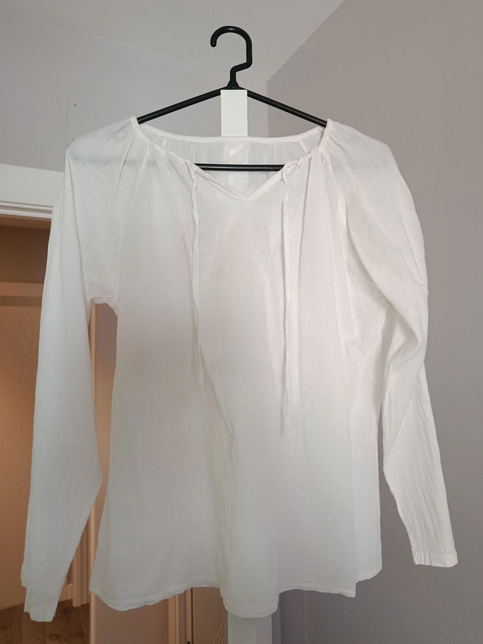 Camisa blanca talla única.